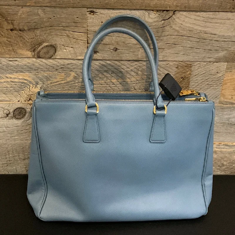 Ladies Prada shoulder bags with a magnetic - closure flap for easy opening and closingPrada Galleria Saffiano Large Tote Bag