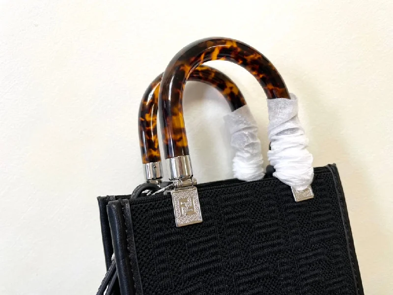 Fendi crossbody bags with a detachable ID holder for easy identificationWF -  Fendi Bag - 288