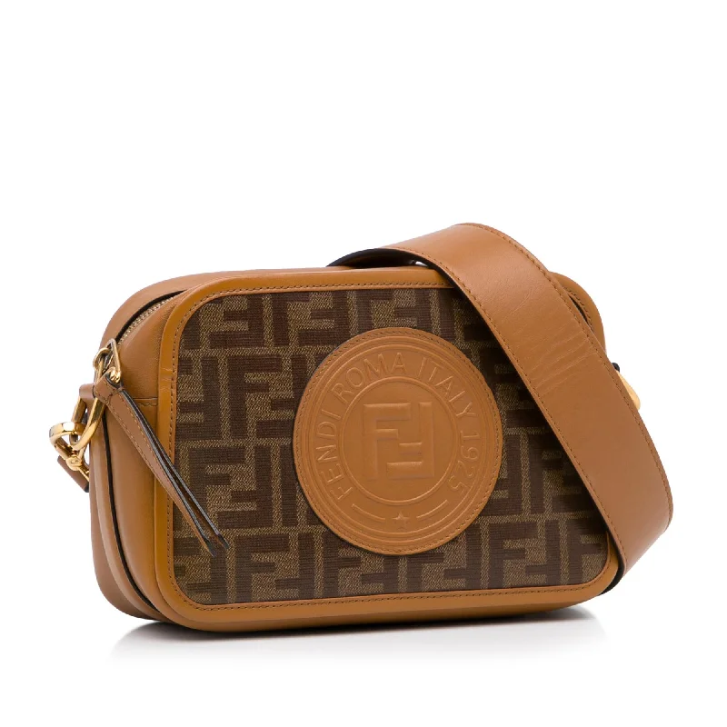 Fendi crossbody bags with a detachable wallet on chain for a hands - free wallet optionFendi FF Logo Zucca Crossbody Bag (SHG-Ht5sKO)