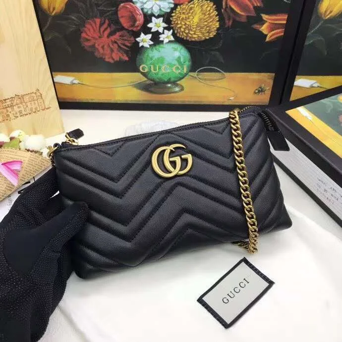 Women Gucci bags with a magnetic snap closure for easy accessGucci Bags