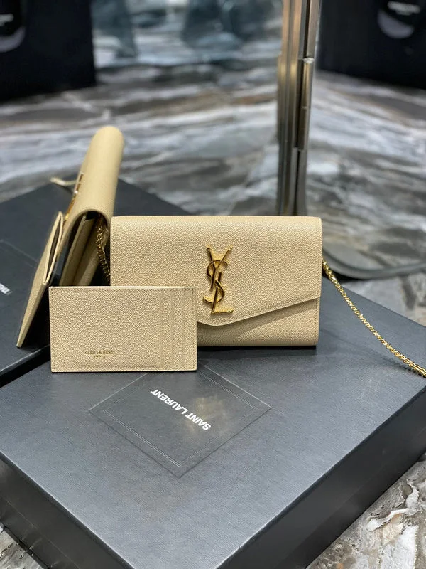 Yves Saint Laurent bags for a chic, modern styleYves Saint Laurent - Bags -