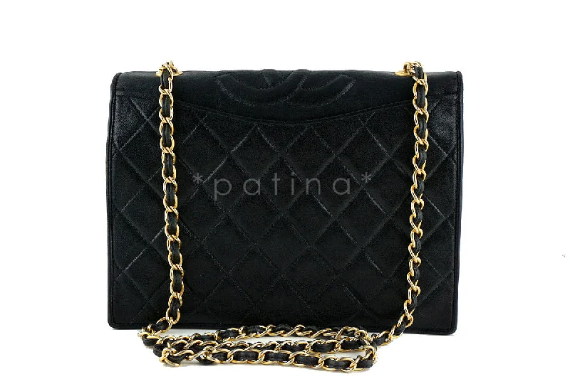 Chanel Quilted Leather Shoulder Bag for FashionistasChanel Black Quilted Vintage Timeless Classic Flap Bag