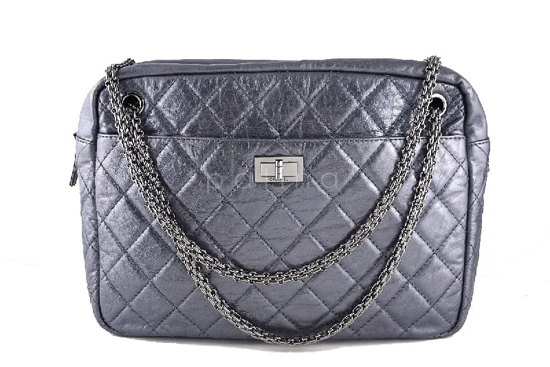 Chanel Vintage Inspired Handbag for Retro LoversChanel Jumbo Dark Silver Classic 2.55 Reissue Camera Case Bag