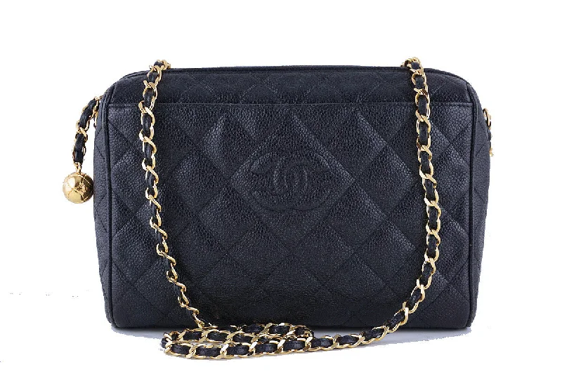 Chanel Handbag with Adjustable Strap for ComfortChanel Vintage Caviar Black Classic Quilted Camera Case Bag