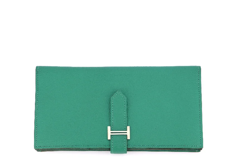 Hermes Bearn Wallet (Stamp P) Menthe Color Chevre Leather, Silver Hardware, with Box, no Dust Cover