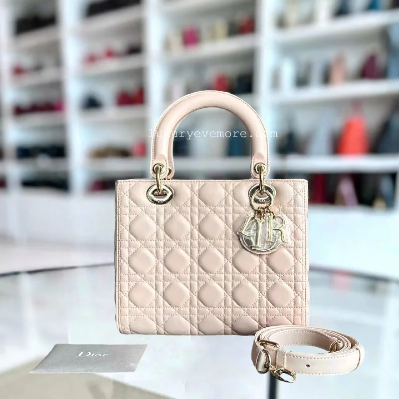 Christian Dior handbags with a removable shoulder strap for versatility*Adjustable Strap* Lady Medium Cannage Lambskin Sakura Pink Golden Hardware