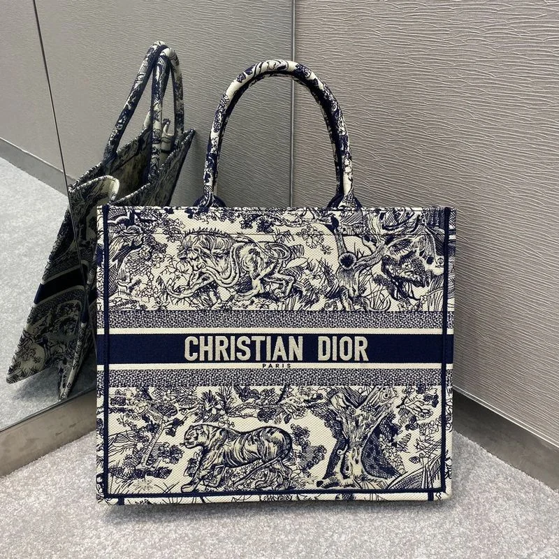 Christian Dior Saddle bags with a patent leather finish for a shiny lookChristian Dior  Bags - 4137