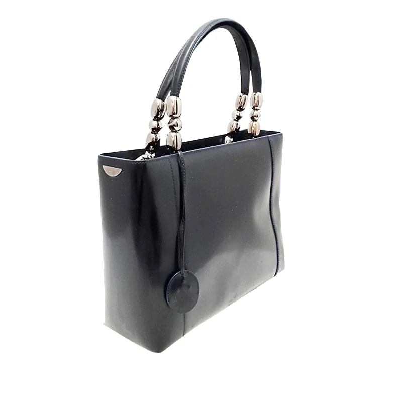 Fashion - forward Christian Dior tote bags for the modern womanDior Malice Pearl Beaded Handbag (SHG-37106)