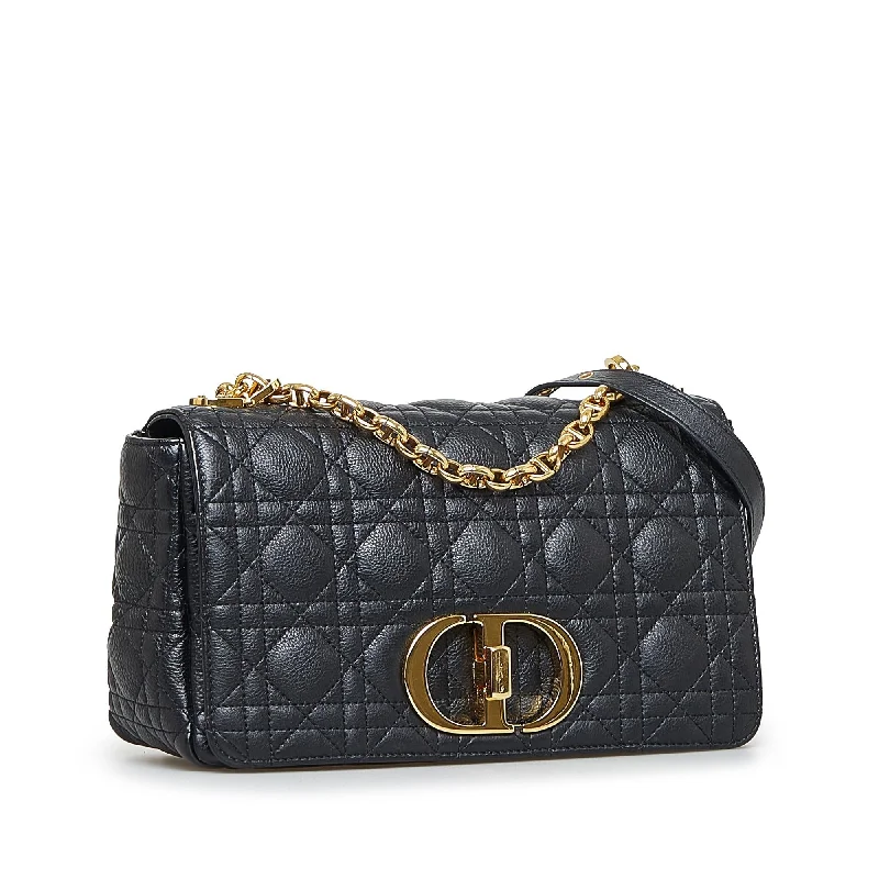 Christian Dior bags with a quilted pattern and gold - toned hardwareDior Medium Cannage Caro (SHG-hGFEwW)